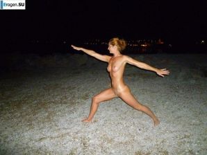 naked girls on the beach. Part 3. Thumb 6