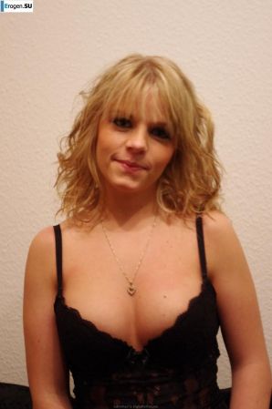 жеская женшина с плеткой. Эскиз 11