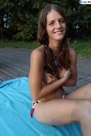 голые девушки на озере. Часть 5. Эскиз 16