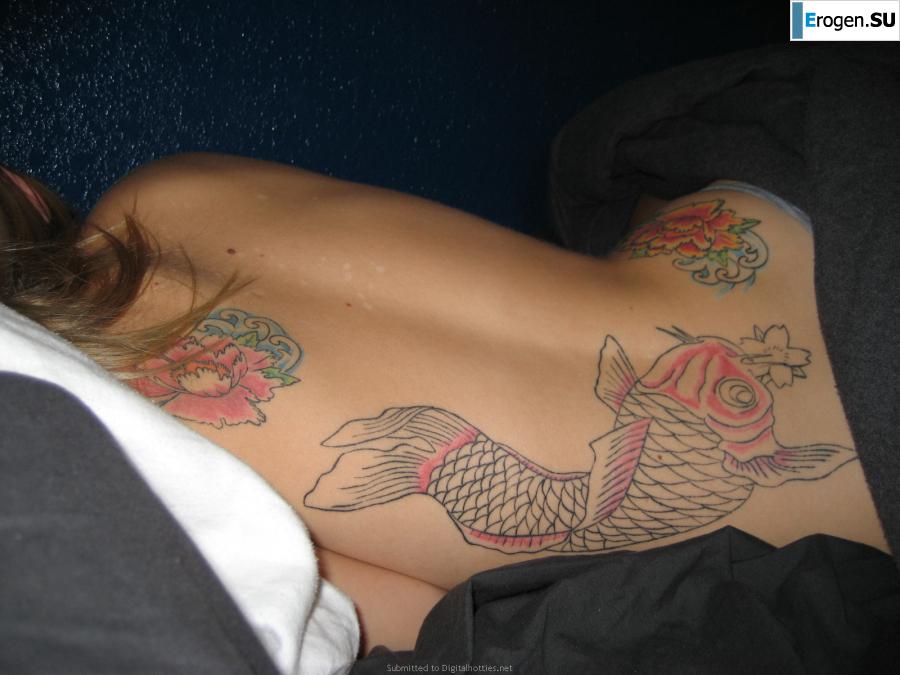 real naked with fish on her back. Photo 55