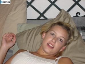 real naked with fish on her back. Thumb 27