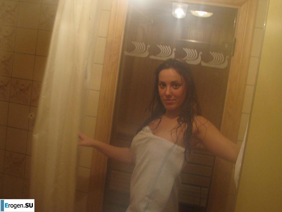 Russian newlyweds in a wedding sex tour. Photo 28