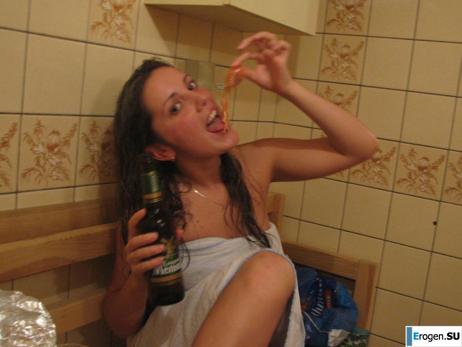 Russian newlyweds in a wedding sex tour. Photo 35