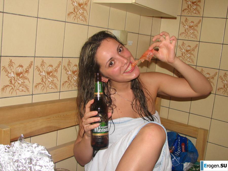 Russian newlyweds in a wedding sex tour. Photo 36