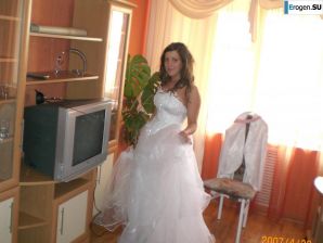 Russian newlyweds in a wedding sex tour. Thumb 5
