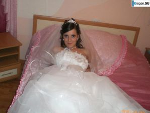 Russian newlyweds in a wedding sex tour. Thumb 6