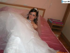 Russian newlyweds in a wedding sex tour. Thumb 7