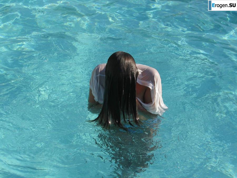 tits on the beach. Photo 24