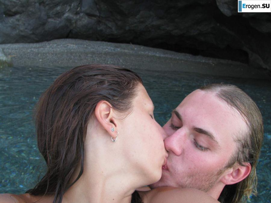 tits on the beach. Photo 31