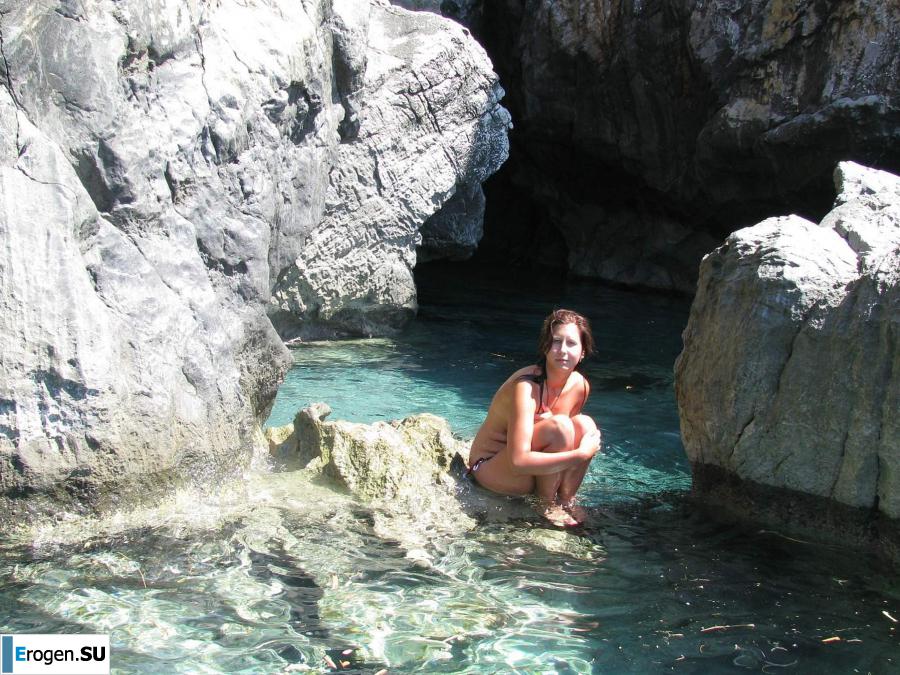 tits on the beach. Photo 37