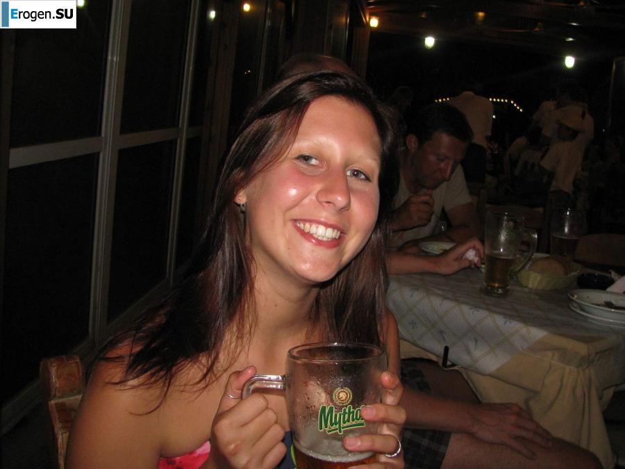 tits on the beach. Photo 9