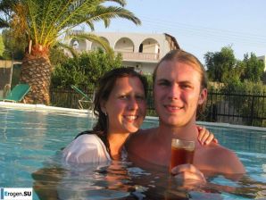 tits on the beach. Thumb 16