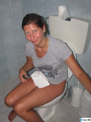 tits on the beach. Thumb 19