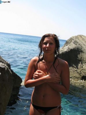 tits on the beach. Thumb 43