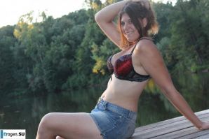 голые девушки на озере. Часть 6. Эскиз 21