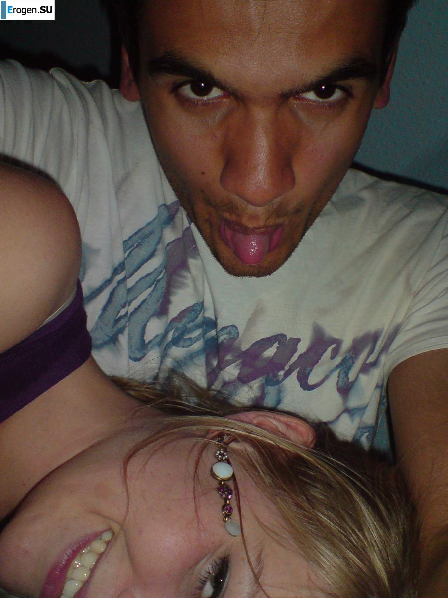 girl and guy with the euro round. Photo 31