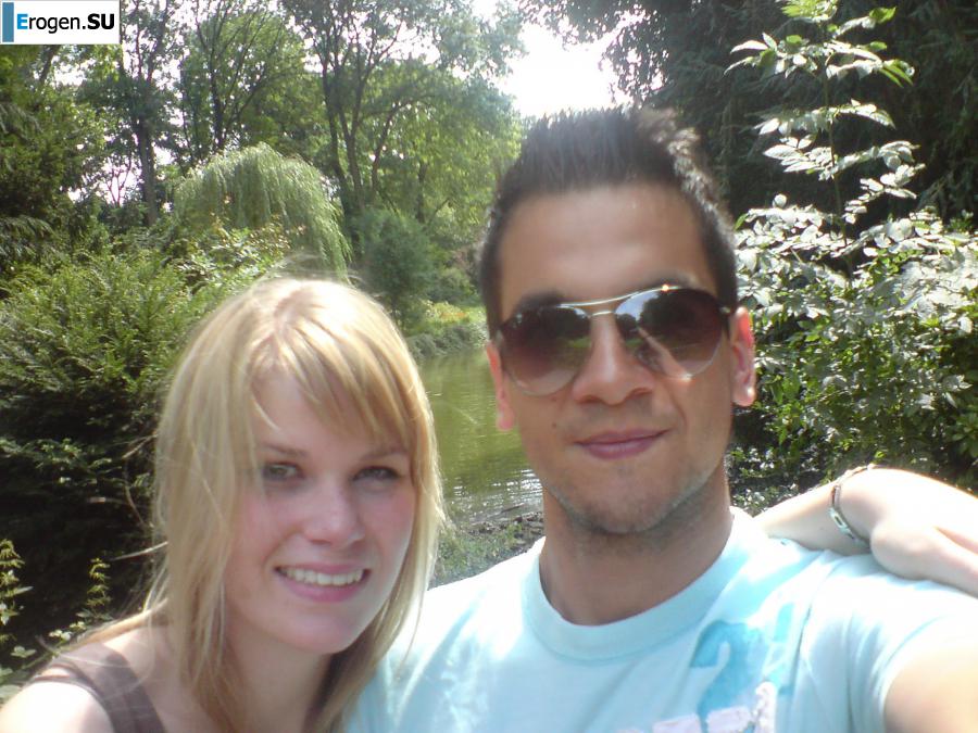 girl and guy with the euro round. Photo 35