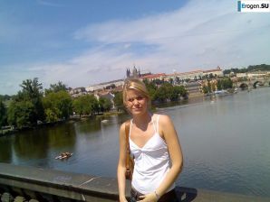 девушка и парень с евро туре. Эскиз 9