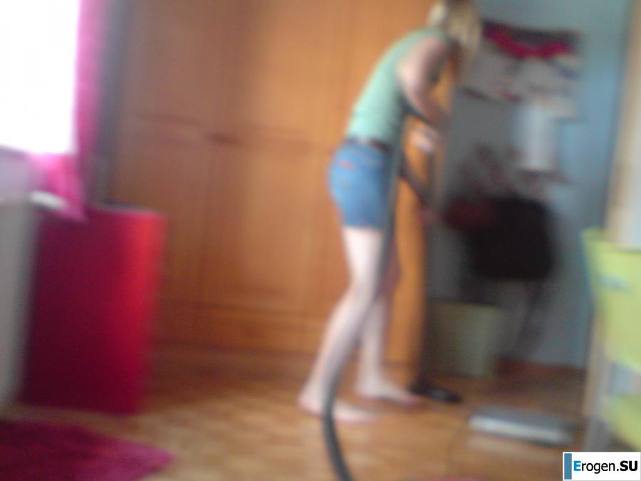 girl and guy with the euro round. Part 2. Photo 30