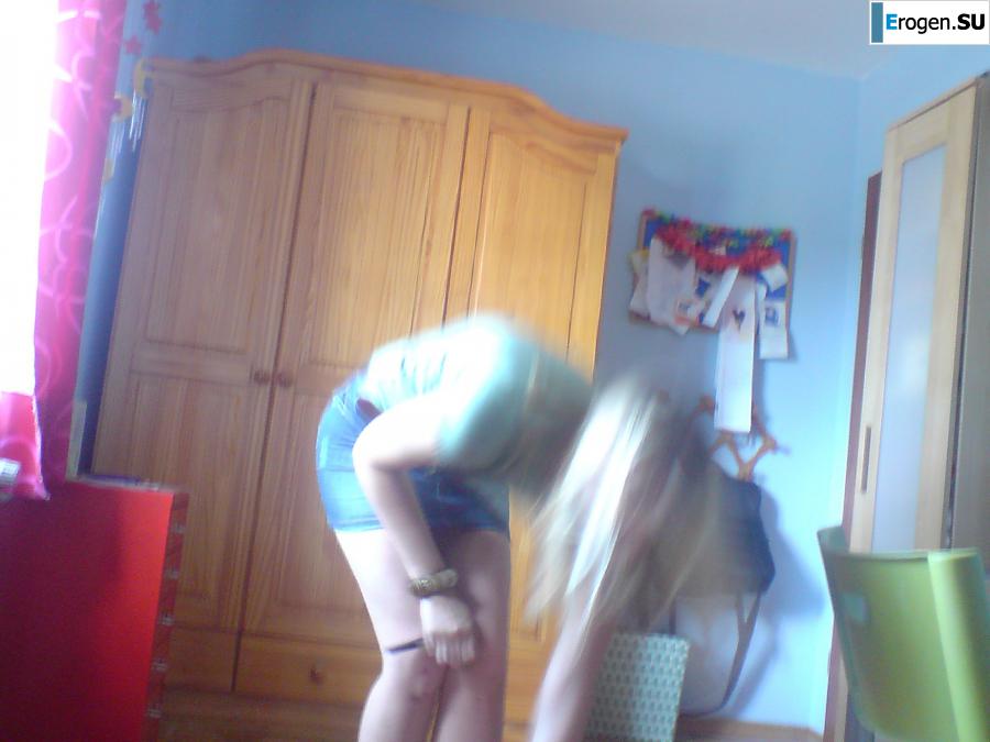 girl and guy with the euro round. Part 2. Photo 32