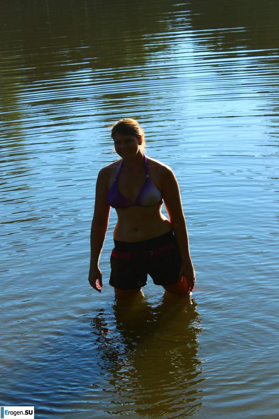 голые девушки на озере. Часть 7. Фото 6