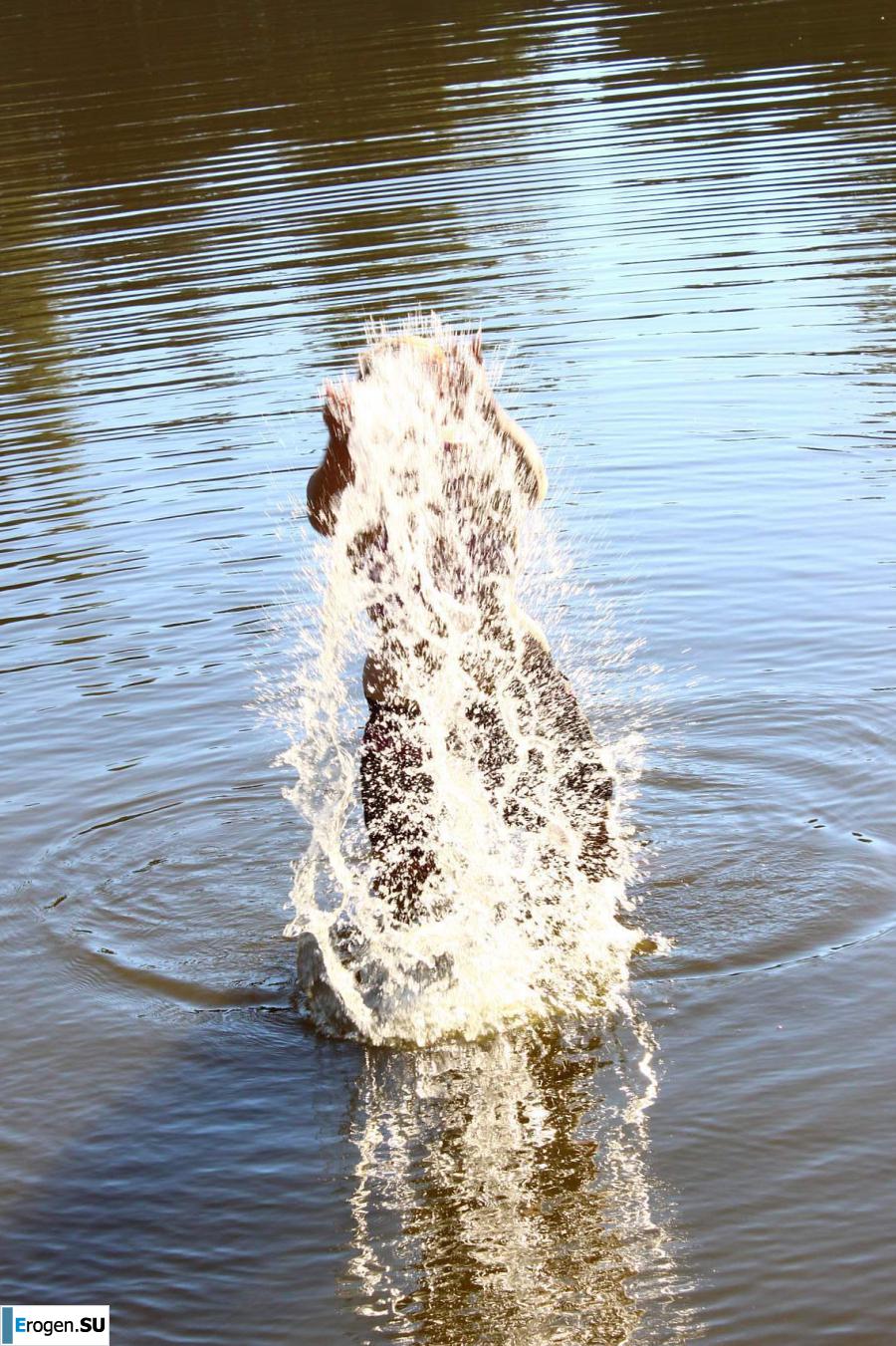 голые девушки на озере. Часть 7. Фото 7