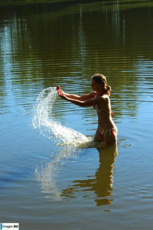 голые девушки на озере. Часть 7. Эскиз 16