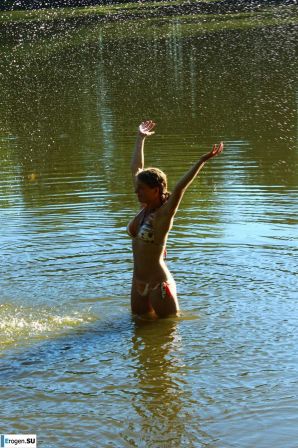 голые девушки на озере. Часть 7. Эскиз 23