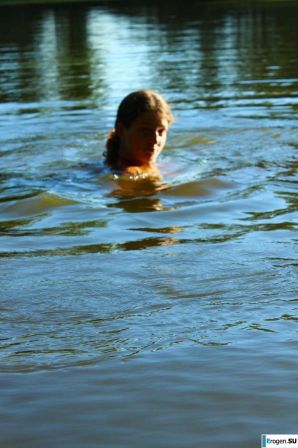 голые девушки на озере. Часть 8. Эскиз 15