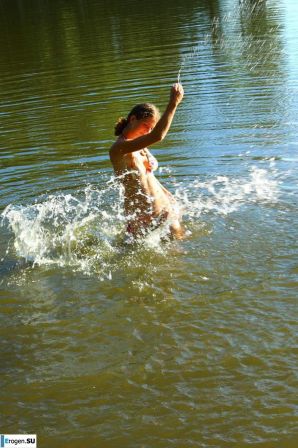 голые девушки на озере. Часть 8. Эскиз 8