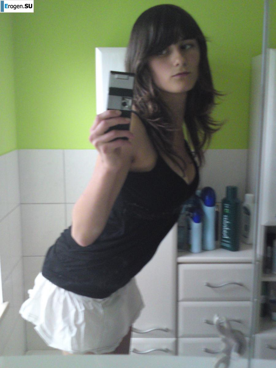 studio in the bathroom. Photo 14