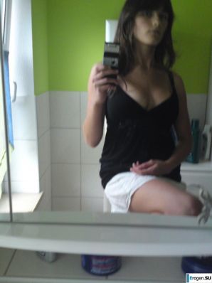 studio in the bathroom. Thumb 8