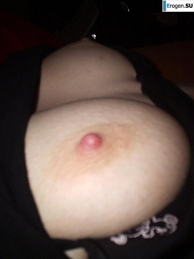 on the red bed. Photo 15