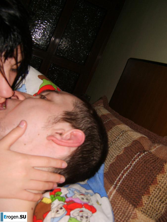 slightly gothic couple. Photo 14