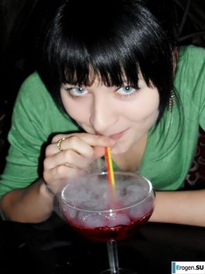 boy with two friends. Thumb 23