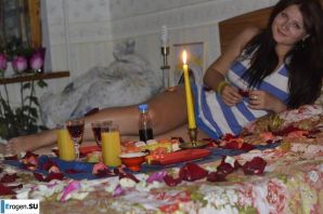 boy with two friends. Thumb 8