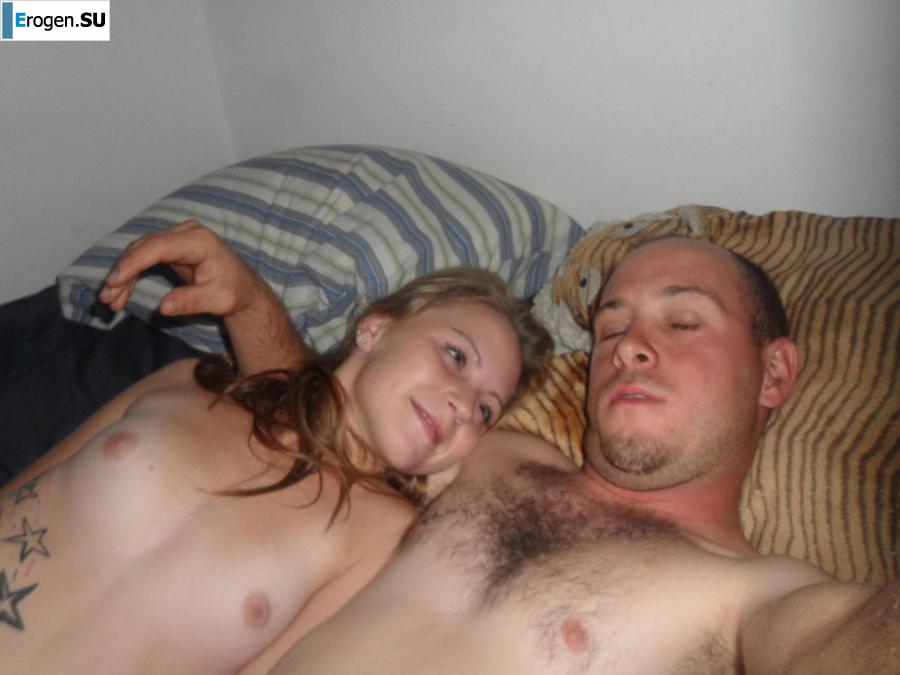 young miniature girl with a bald daddy. Photo 34