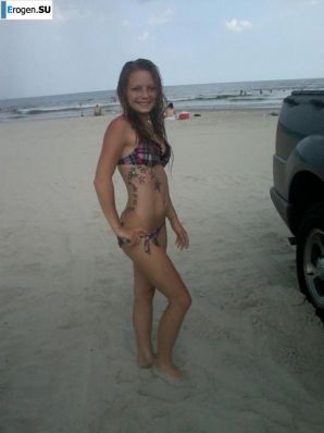 young miniature girl with a bald daddy. Thumb 12