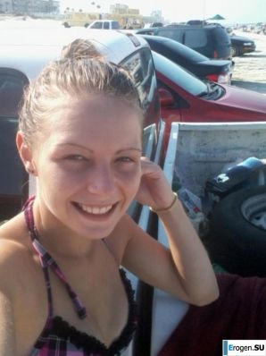 young miniature girl with a bald daddy. Thumb 5