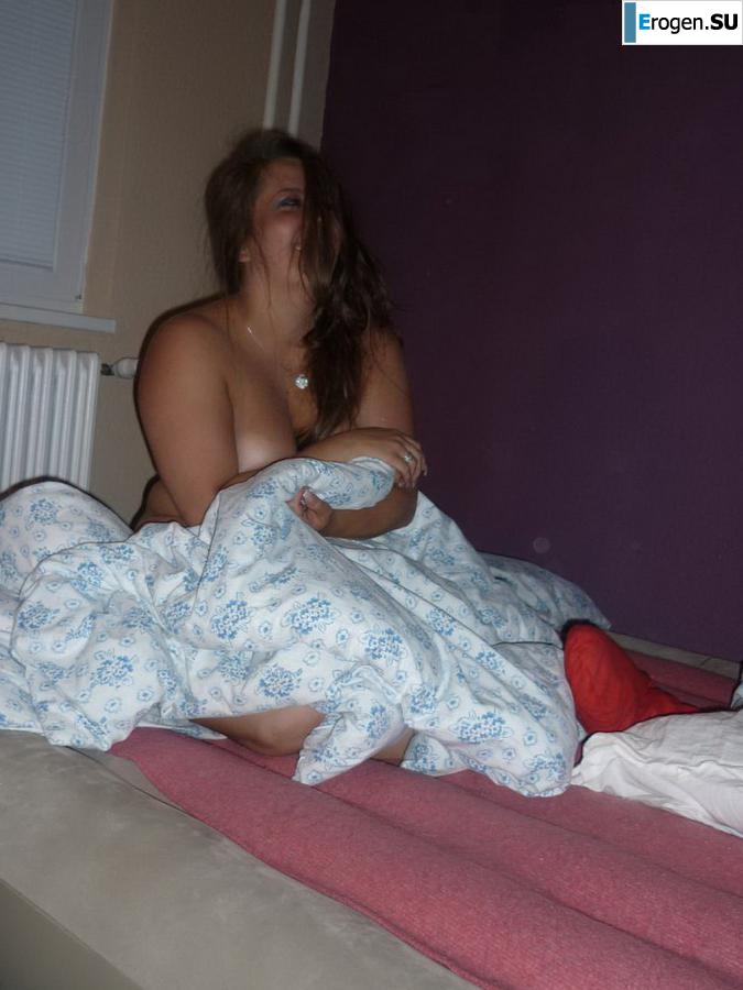 spontaneous Lezby tomfoolery. Photo 20