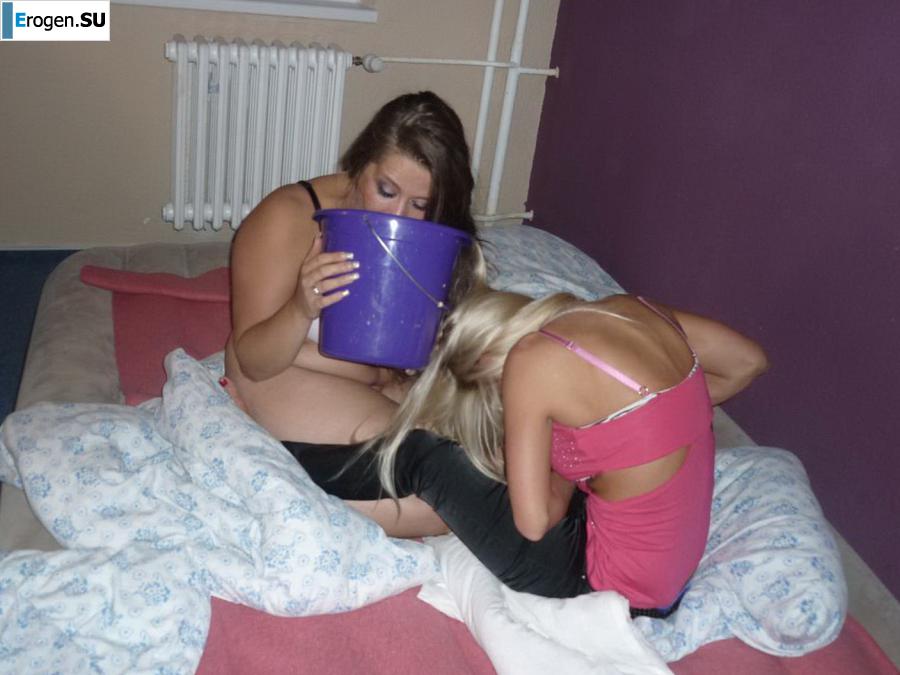 spontaneous Lezby tomfoolery. Photo 8