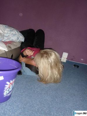 spontaneous Lezby tomfoolery. Thumb 17