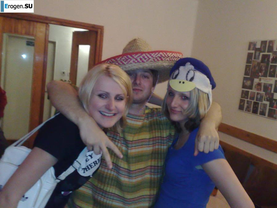 emphasis on tits. Photo 10