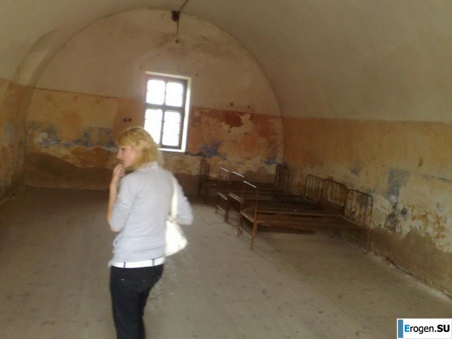 emphasis on tits. Photo 20