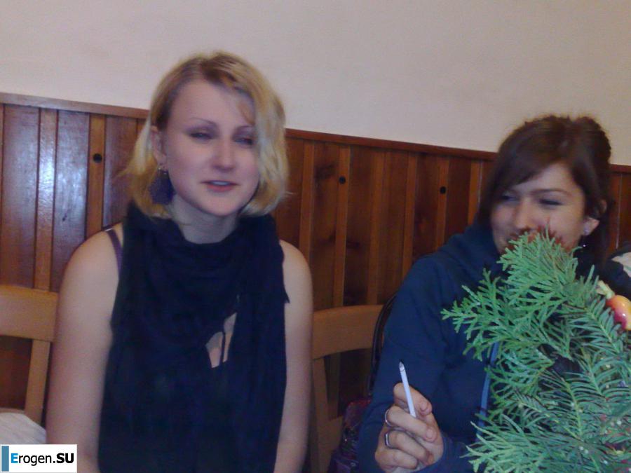 emphasis on tits. Photo 34