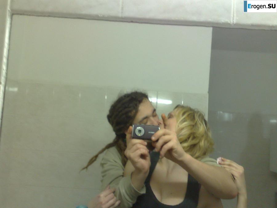 emphasis on tits. Photo 38