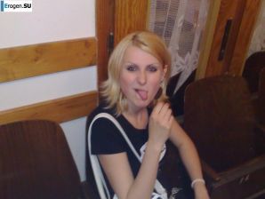 emphasis on tits. Thumb 8