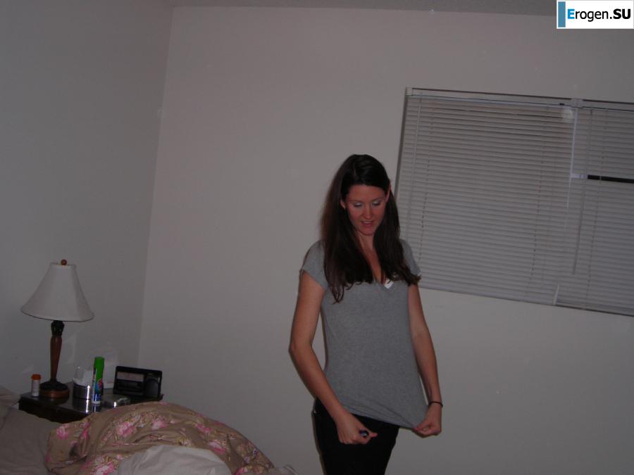 everyday life and relaxation of a brunette with her boyfriend. Photo 16