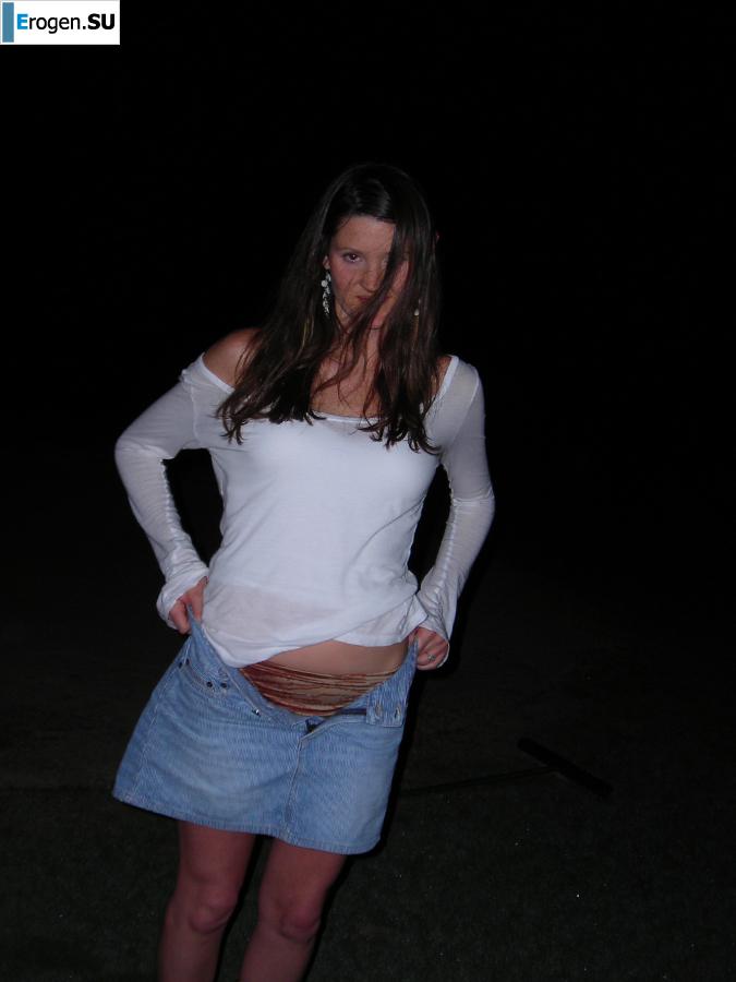 everyday life and relaxation of a brunette with her boyfriend. Photo 22