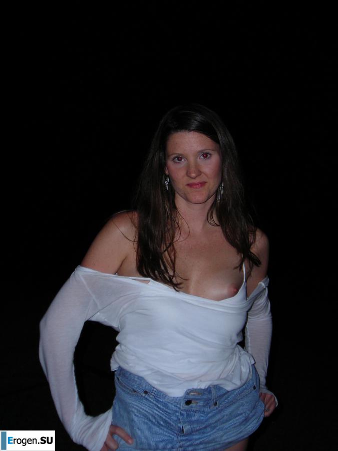 everyday life and relaxation of a brunette with her boyfriend. Photo 23